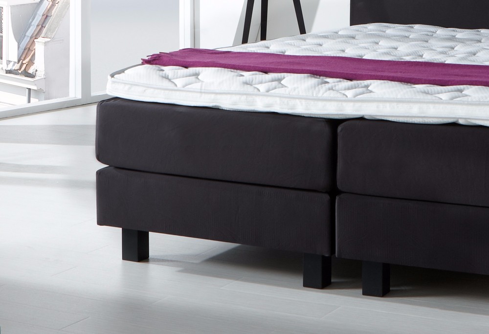Schwarz boxspringbett Savelli Quadro