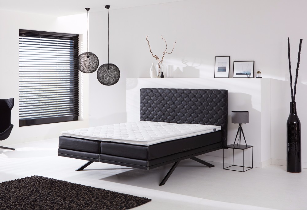 Schwarz boxspringbett Savelli Magenta