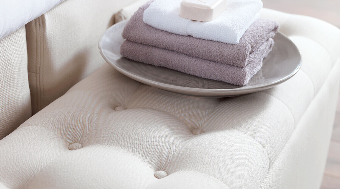 Weiße Boxspringbett von Leder