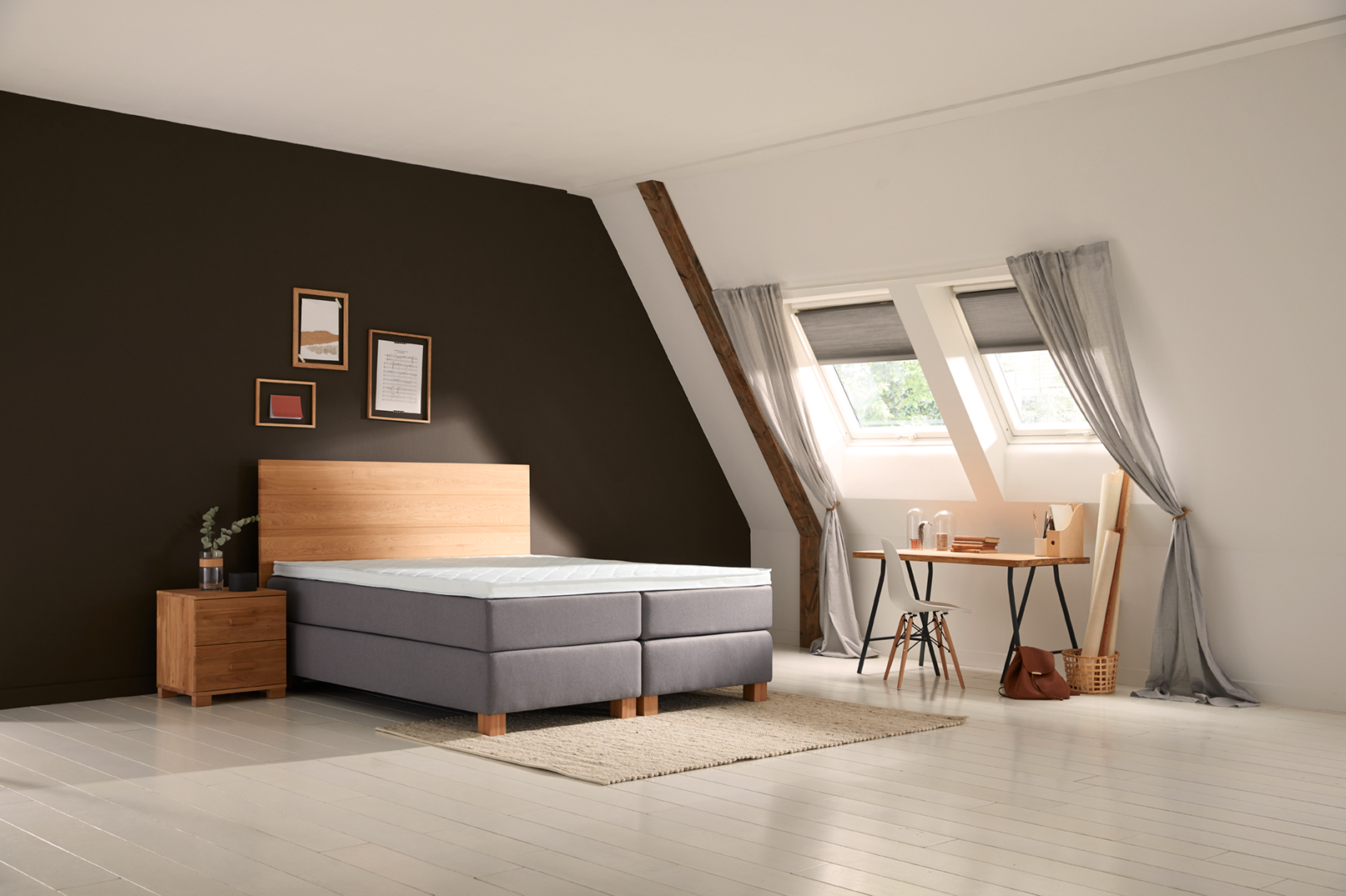 Boxspringbett Capella Concerto aus Holz und Stoff