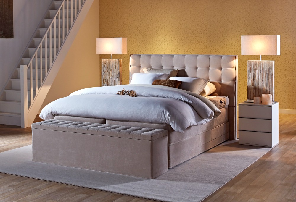 Beige boxspringbett Royal Madison
