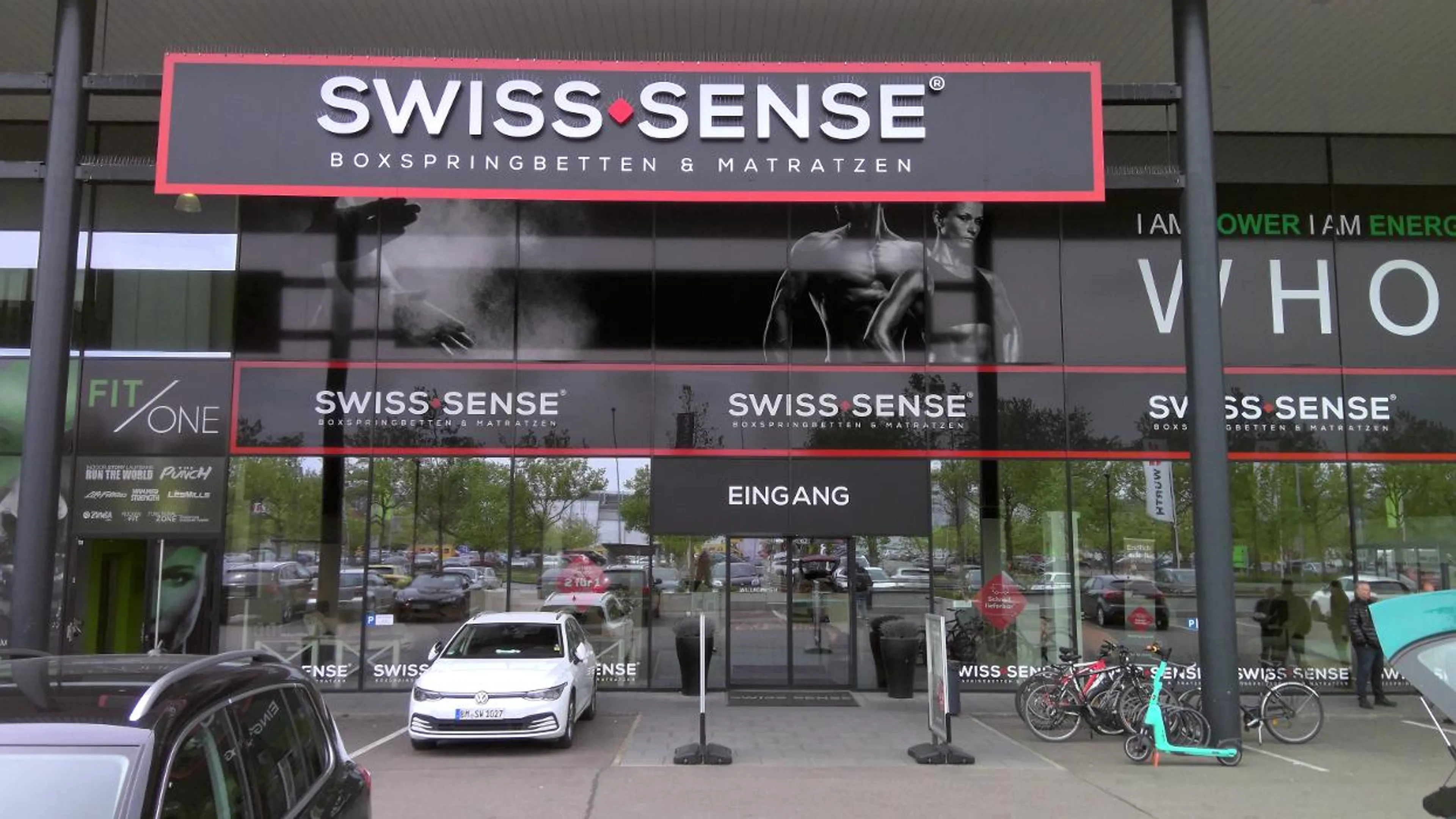 So erreichst Du uns