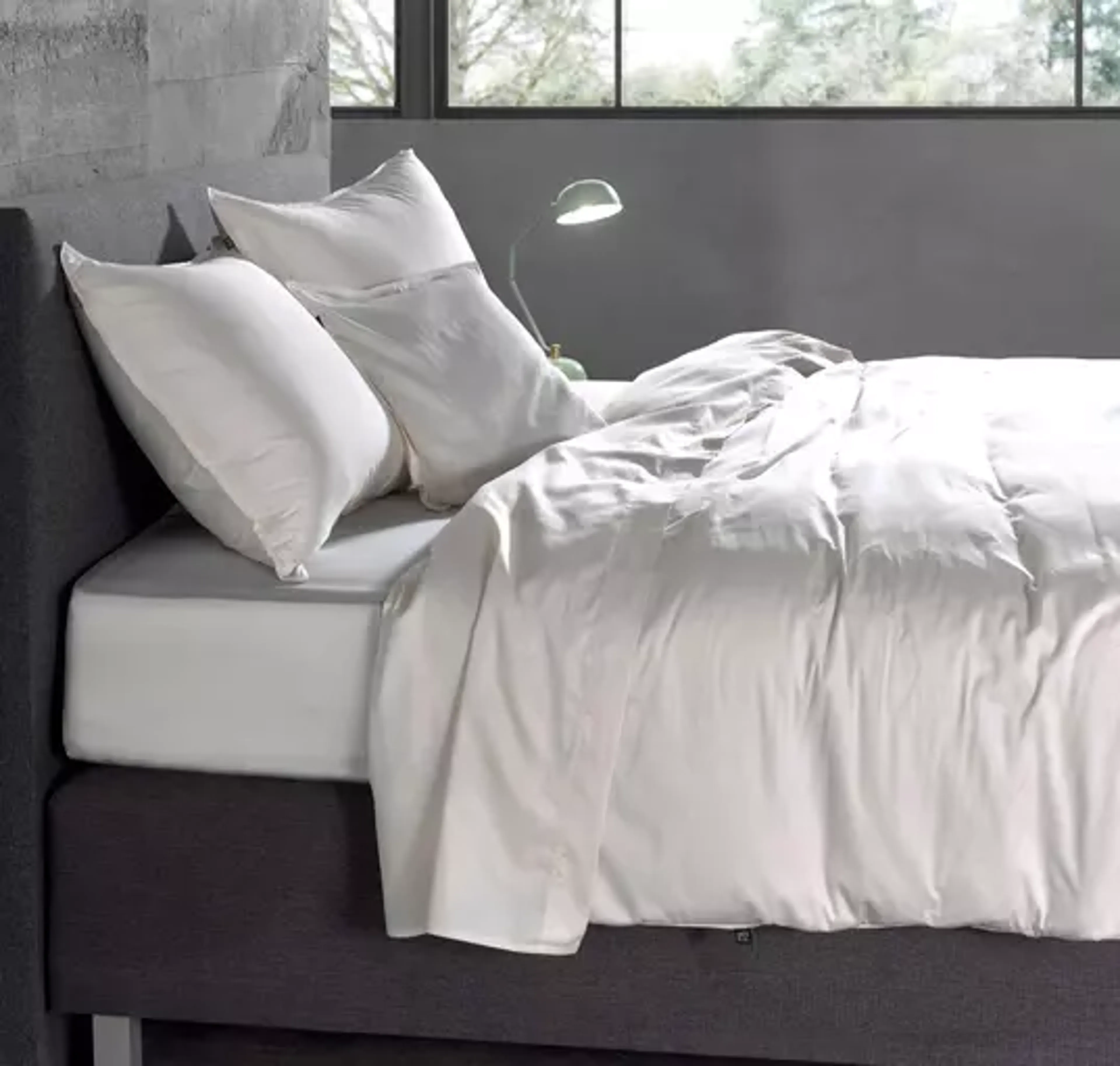 Material: 100% Baumwollsatin